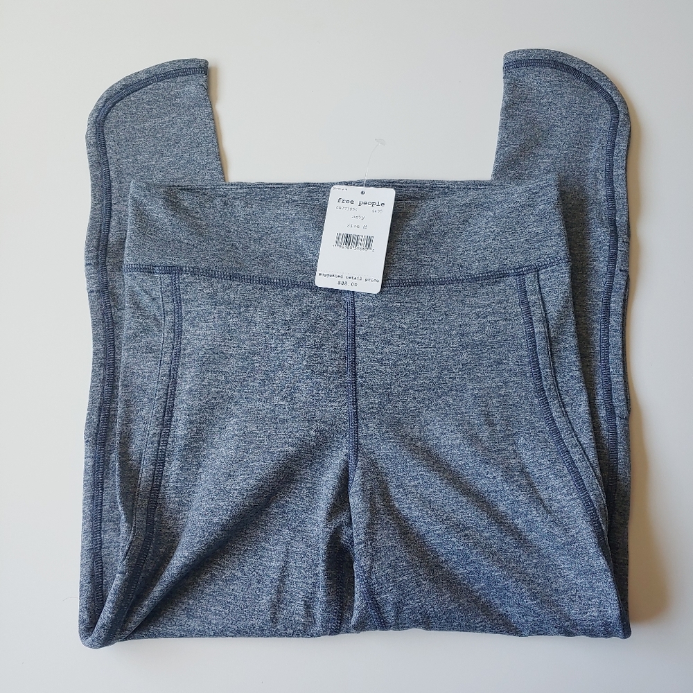 New Free People Movement New Infinity Navy Cropped Cut Out Legging Small Medium - Picture 8 of 10